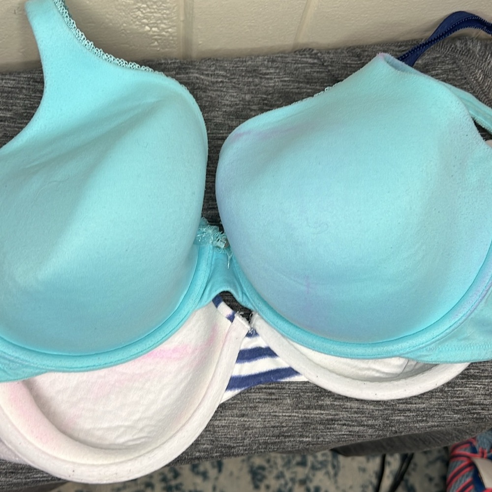 Victoria Secret 3 Bras bundle - Picture 7 of 8